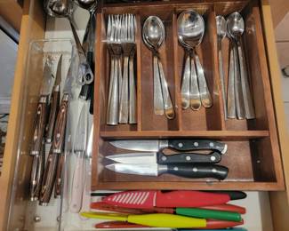 Knives & Silverware
