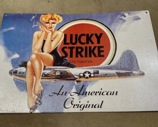 Lucky Strike Metal Sign