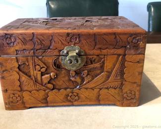 Exquisite Vintage Intricately Hand Carved Wooden Box