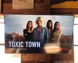 55in Samsung Smart TV with Wall Mount