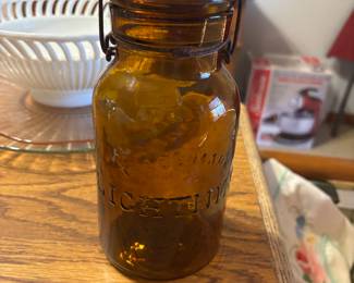 Lightning fruit jar 226