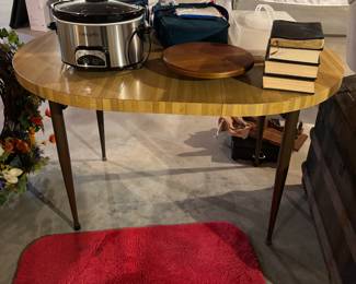 Fun apartment sized kitchen table vintage kitsch 