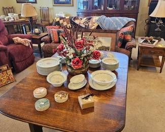 Antique drop leaf