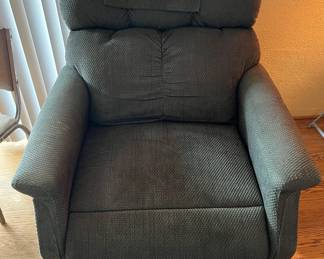 This is a close-up picture of the easy chair from the other photo.