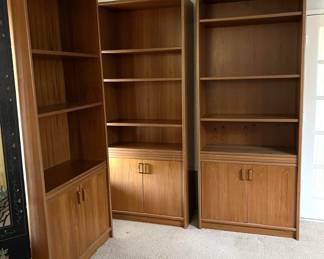 Here are a few more of the Danish Modern bookcases, pre-emptied for your convenience!