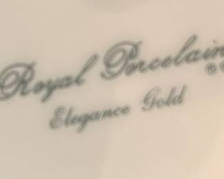 Royal Porcelain Elegance Gold