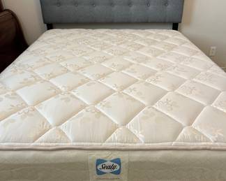 Grey Upholstered Headboard w Metal Frame, Serta Mattress/BS