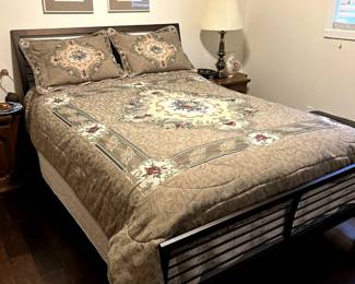 Ornate Bedspread and two Pillow case set