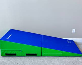 Cheese Mat / Gymnastics Tumbling Mat