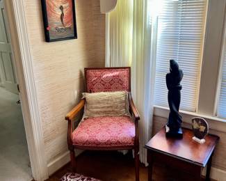 $90 chair
$40 side table