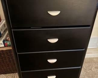 Chest of drawers