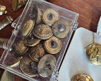 Civil war buttons
