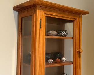 Smart little cabinet for your treasures!