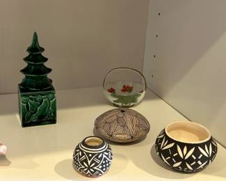 Yes, more MINIATURES!  Real pottery, just tiny!