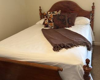 Family Heiroom.....Bed with Carved Posts!