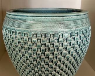 Gorgeous "Woven" textured vase!  