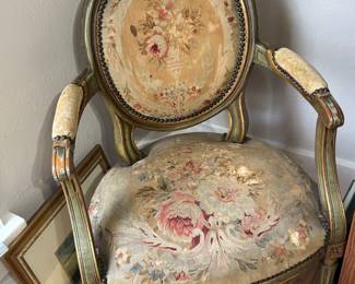 Petite Louis XVI chair