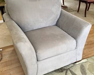 La-Z-Boy grey chair like new