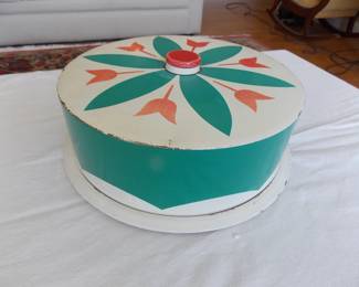 Vintage Cake Carrier