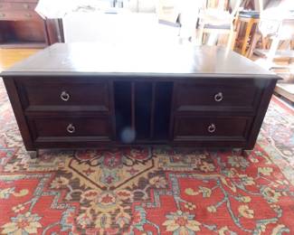 Picture of lift top coffee table closed