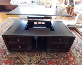 Lift top Coffee table