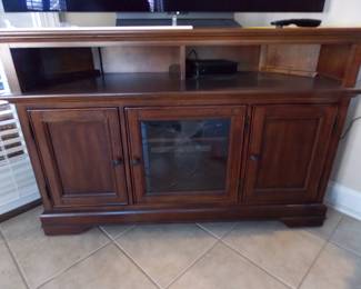 Corner TV Stand