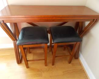 Breakfast/ Bar folding table 2 stools