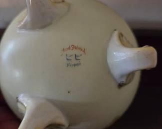 Vintage Nippon Hair Receiver