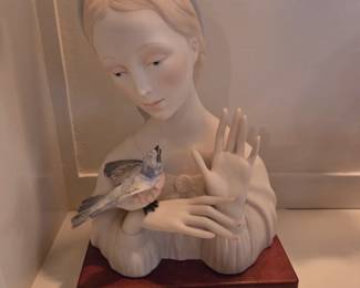Cybis "Madonna with blue bird"