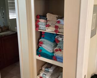 Nice linens to choose from