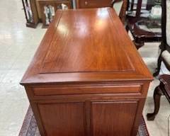 mahogany desk - detail