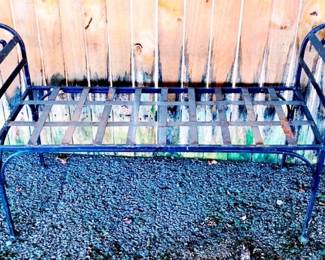 172 - Metal Bench - 15" x 26" x 16"
