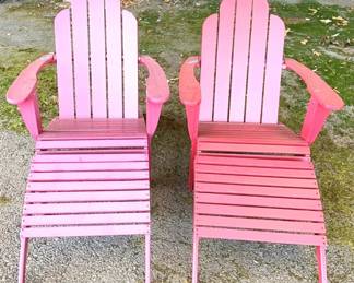 283 - 2 Outdoor Chairs & Ottomans Chairs - 38" x 32" x 36" Ottomans - 16" x 20" x 23"
