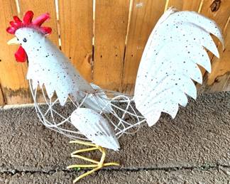 89 - Metal Rooster 20" x 22" x 10"
