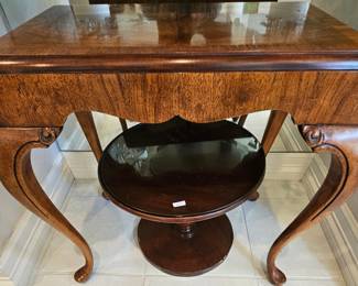 2 small tables