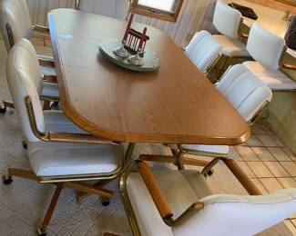 Table / 6 Chairs $ 248.00