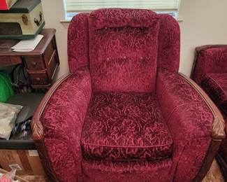 Gentleman's chair