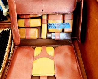 Mens vintage travel case