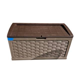 Outdoor storage box