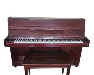 SAMICK Spinet piano - Excellent condition, - IN TUNE - withbench -Nice smaller size