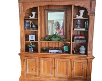 Very nice oak farmhouse style cabinet with shelves and four doors