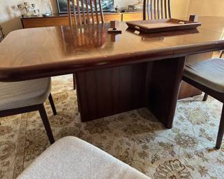 Mid Century Dining Table w/ Chairs