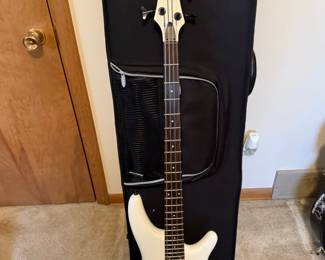 IBANEZ SR250 4 String Electric Bass - 24 Frets with an ESS Neck Joint - Lightweight Compact Body