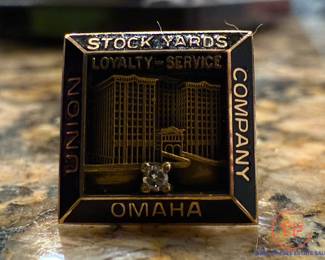 10K GOLD Union Stock Yards Company OMAHA Lapel Pin