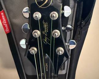 SAMICK Greg Bennett Avion AV-1 Electric Guitar in Black with Archer Top and Mahogany Body with Cutaway