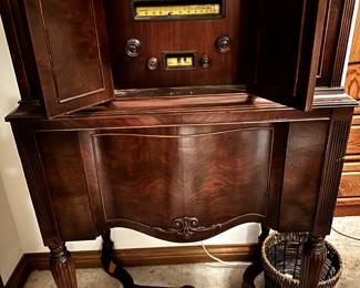 VINTAGE RADIO OPEN
