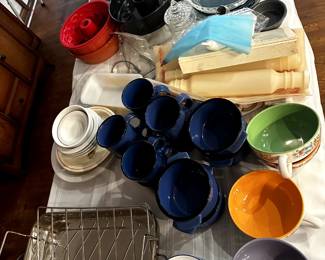 BAKEWARE AND SOUP BOWLS