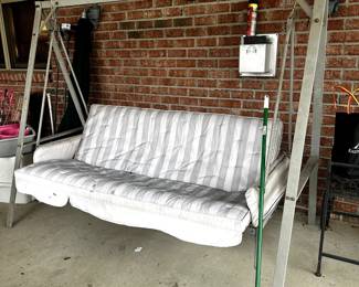 OUTDOOR PATIO SWING