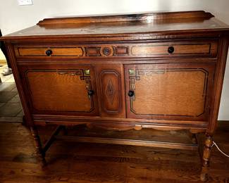 SIDE BOARD CABINET