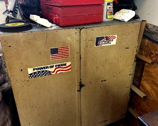 VINTAGE METAL CABINET